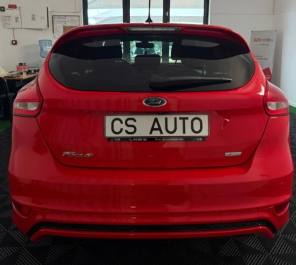 Ford Focus 1.0 ecoboost Stline 9