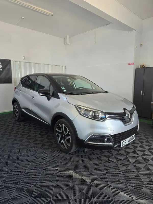 Renault Captur 0.9 TCE Exclusive 3