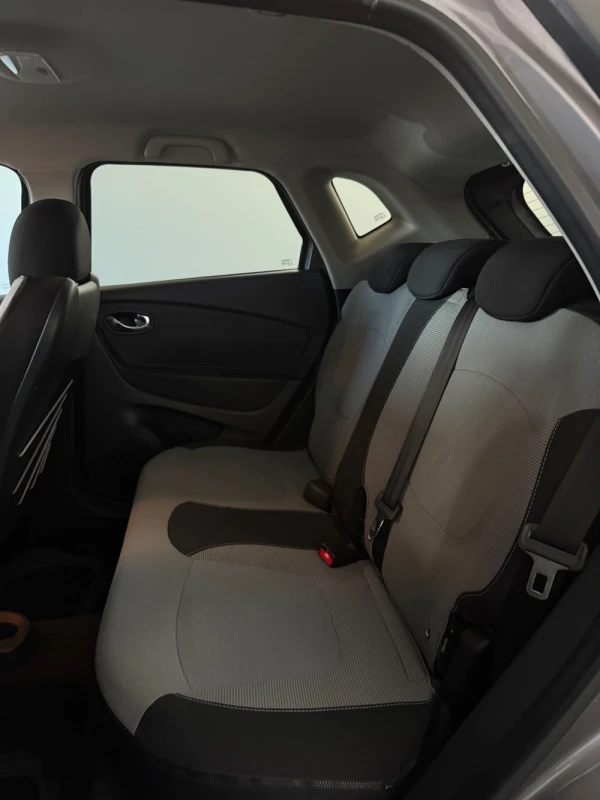 Renault Captur 1.5 dCi 8