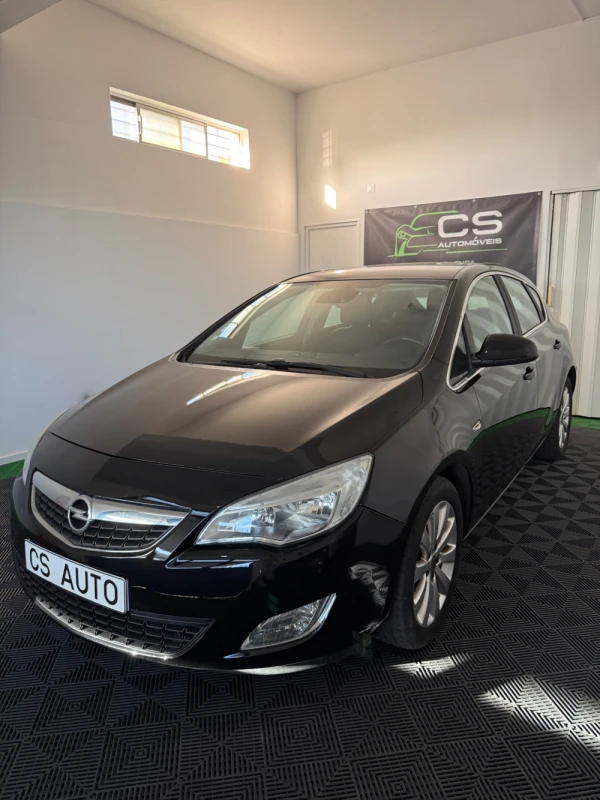 Opel Astra 1.7 CDTi Cosmo 1