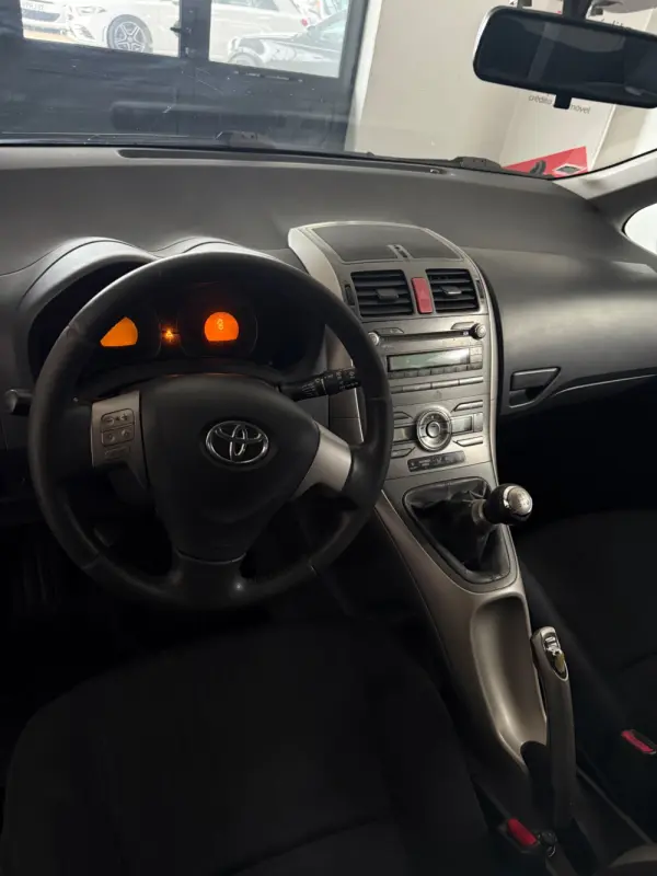 Toyota Auris 1.4 D-4D ACtive 110g 5