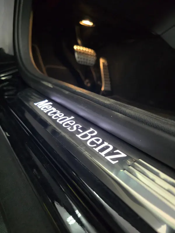 Mercedes-Benz 300 AMG 7