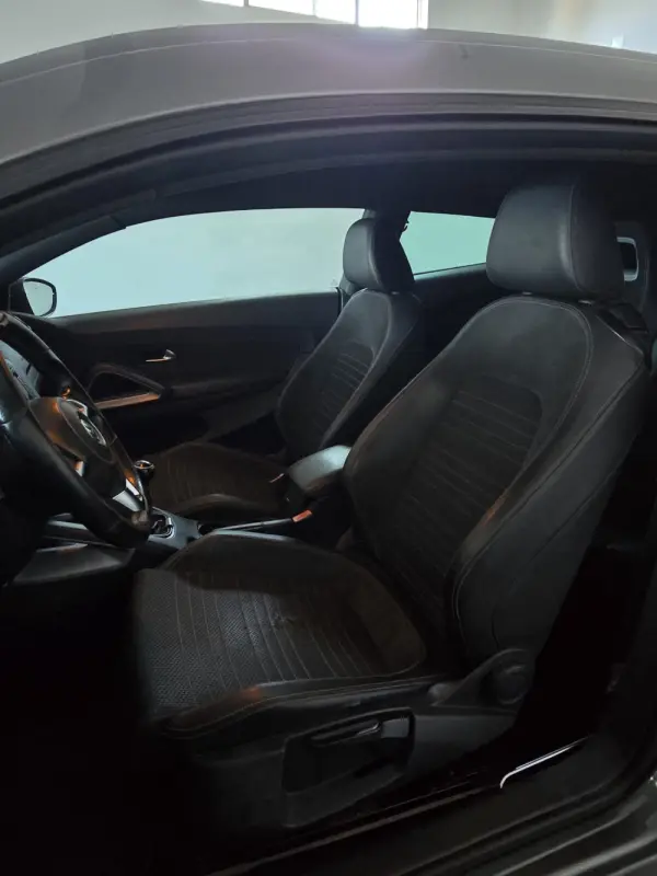 Volkswagen Scirocco 2.0 TDI R-Line 5