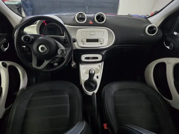 Smart ForFour Outro 5