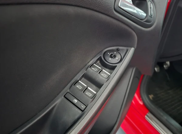Ford Focus 1.0 ecoboost Stline 6