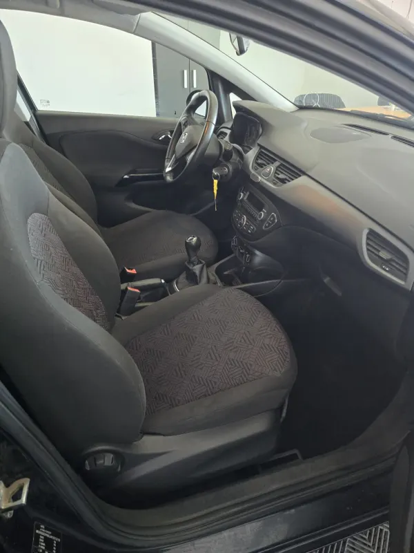 Opel Corsa 1.2 Enjoy 10