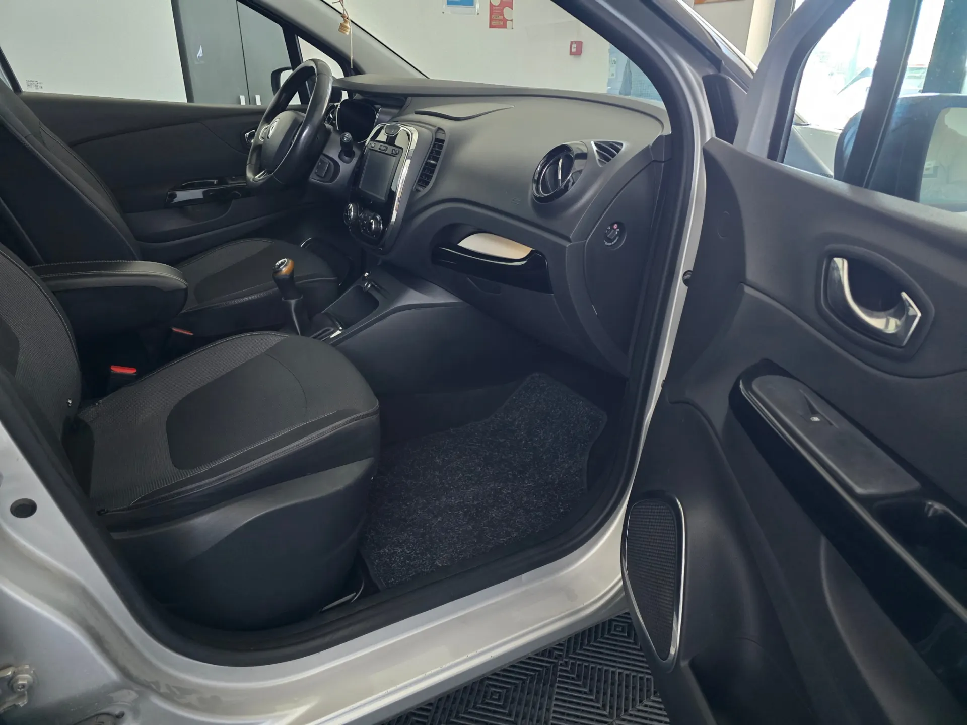 Renault Captur 0.9 TCE Exclusive 5