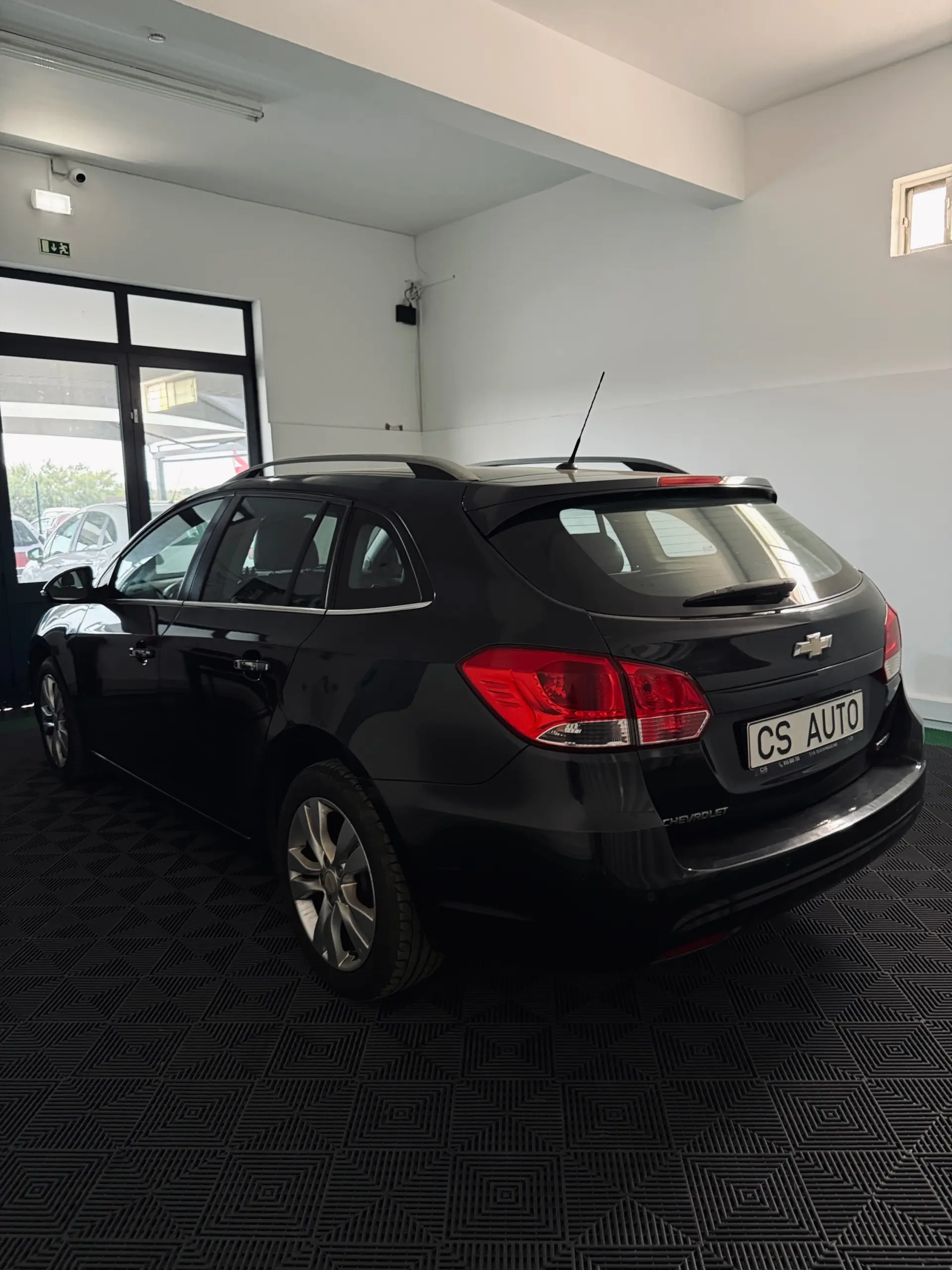 Chevrolet Cruze 1.7 VCDi LT 4
