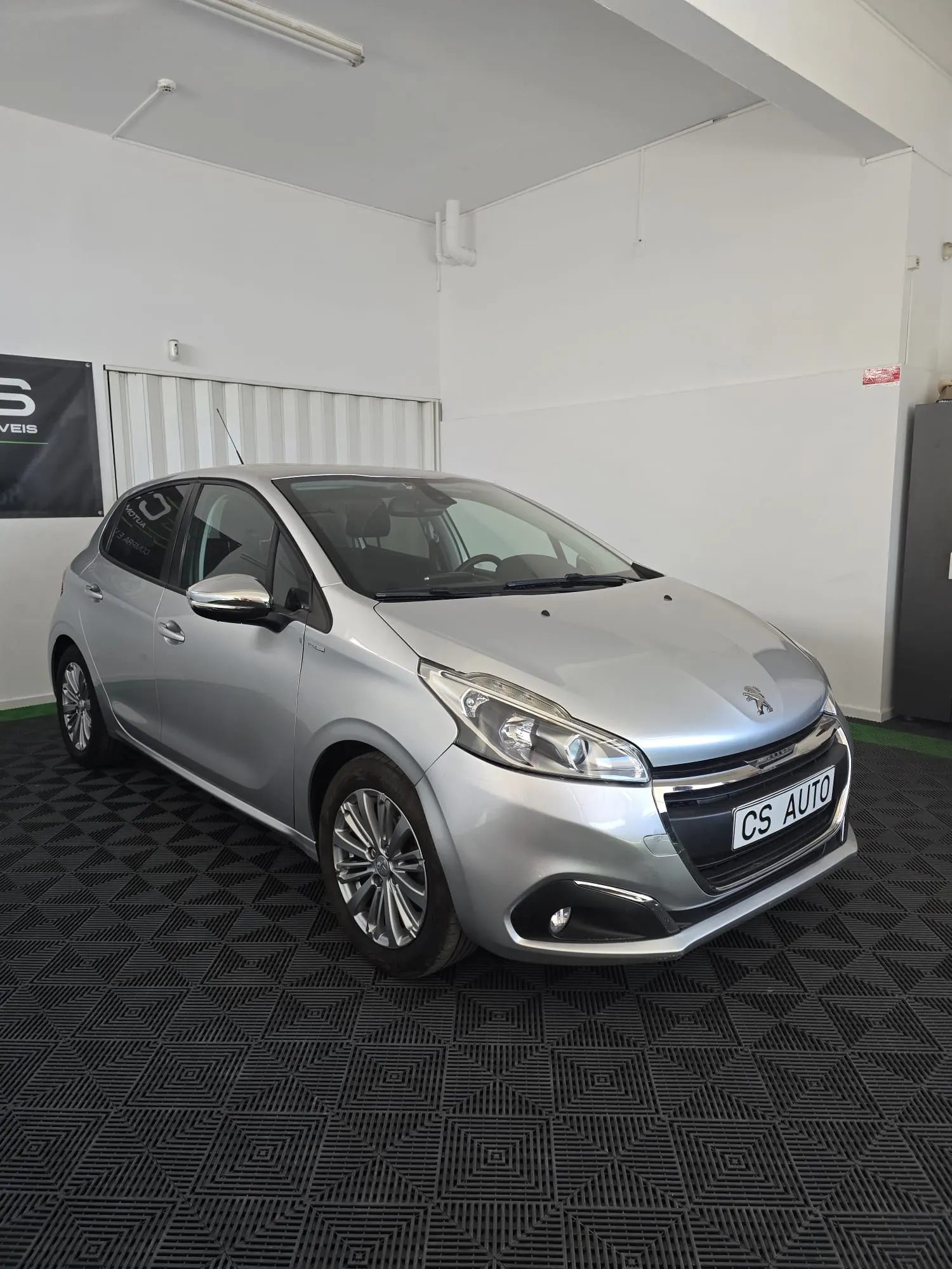 Peugeot 208 1.2 PureTech Access 2