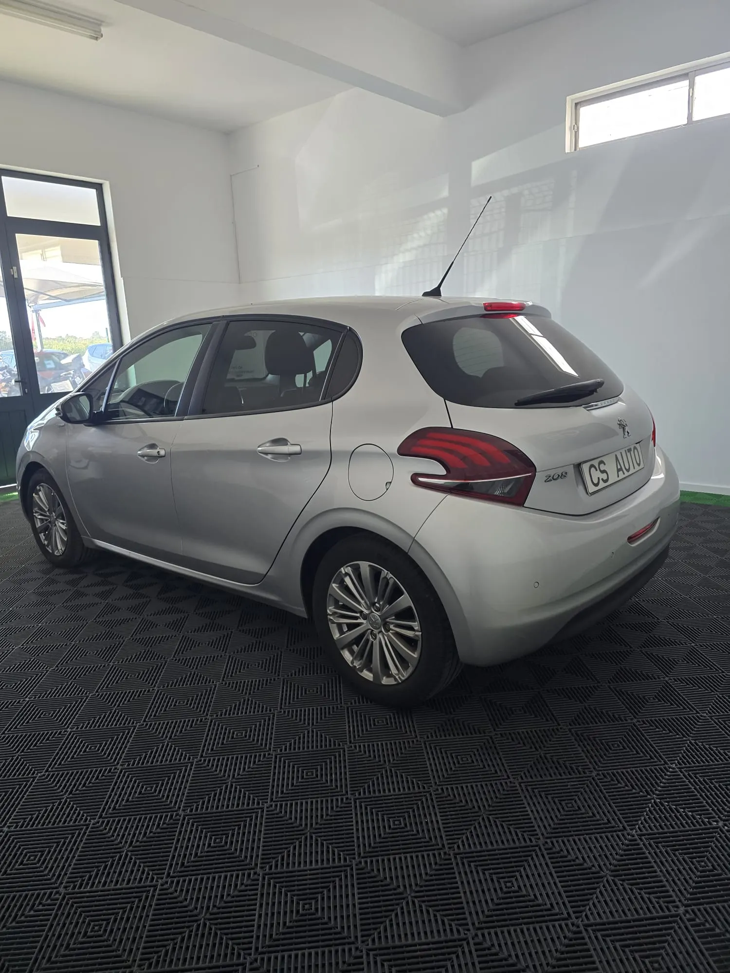 Peugeot 208 1.2 PureTech Access 3