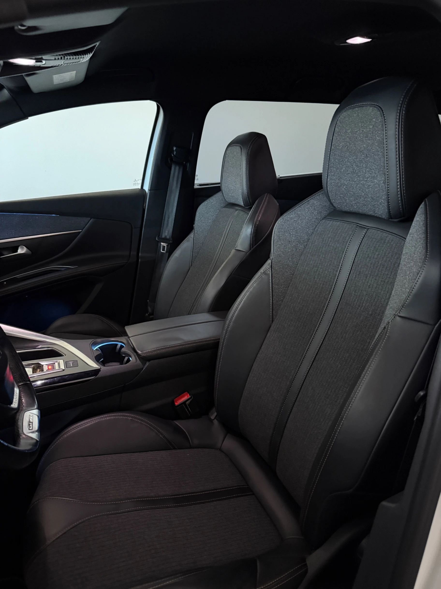 Peugeot 5008 8