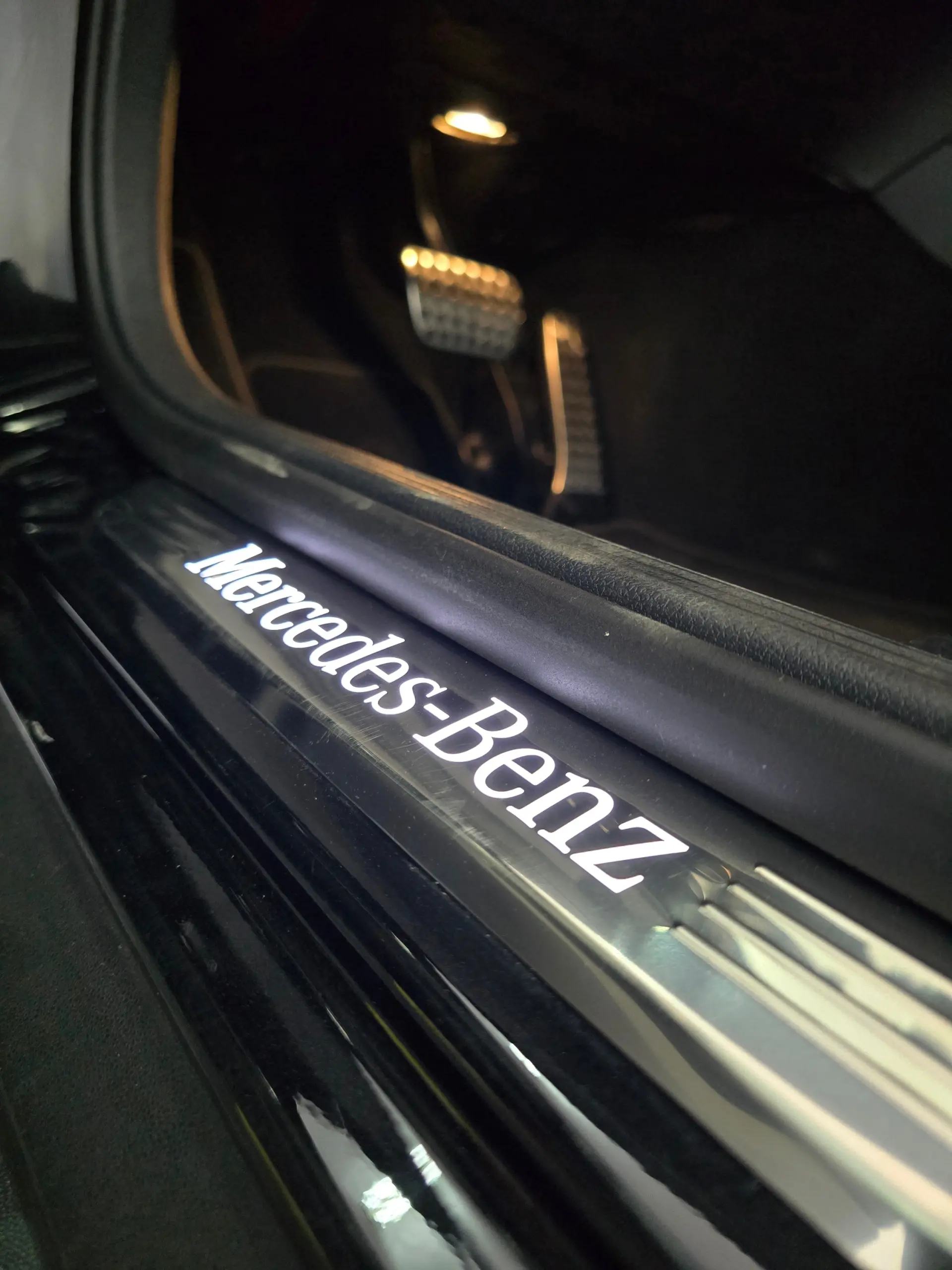 Mercedes-Benz 300 AMG 7