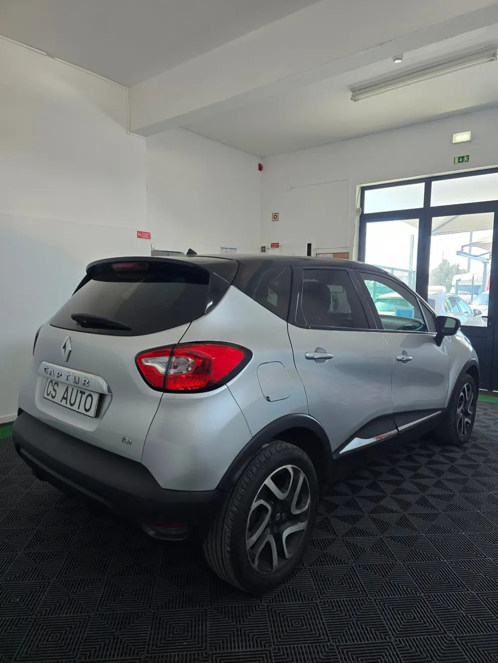Renault Captur 0.9 TCE Exclusive 6