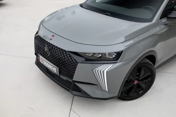 DS DS7 Crossback E-Tense Performance Line EAT8 18