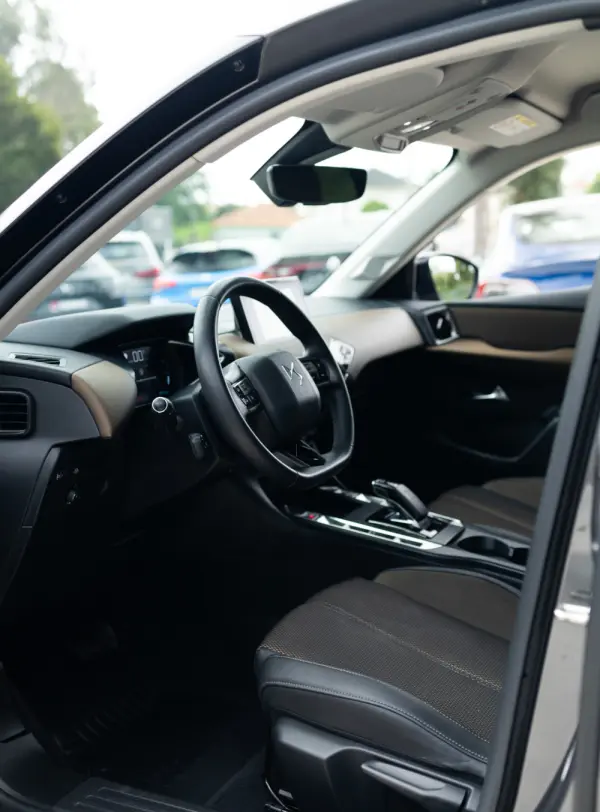 DS DS3 Crossback E-Tense Performance Line 13