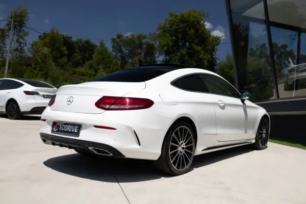 Mercedes-Benz C 220 d 9G-TRONIC AMG Line 6