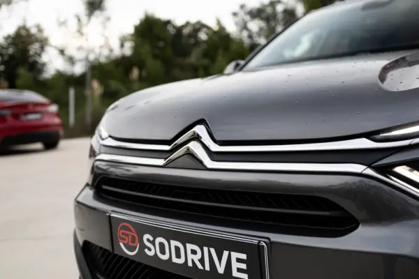 Citroen C4 1.2 PureTech Shine 17