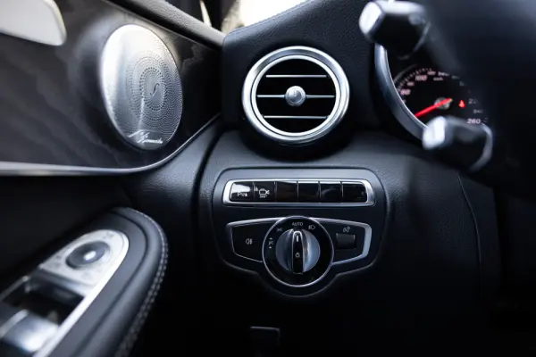Mercedes-Benz GLC 250 d 4Matic 9G-TRONIC AMG Line 27