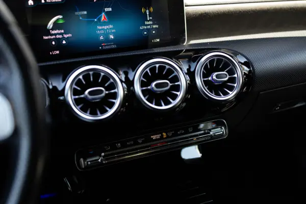 Mercedes-Benz A 180 d AMG Line Aut. 11
