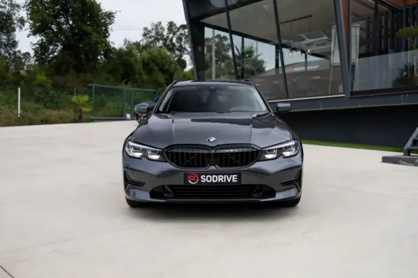 BMW 320 d Line Sport Auto 3
