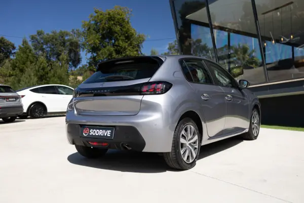 Peugeot 208 1.2 PureTech Active 6