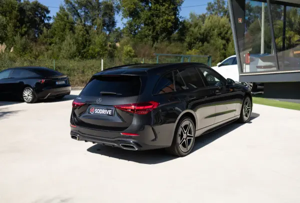 Mercedes-Benz C 300 e AMG Line 27