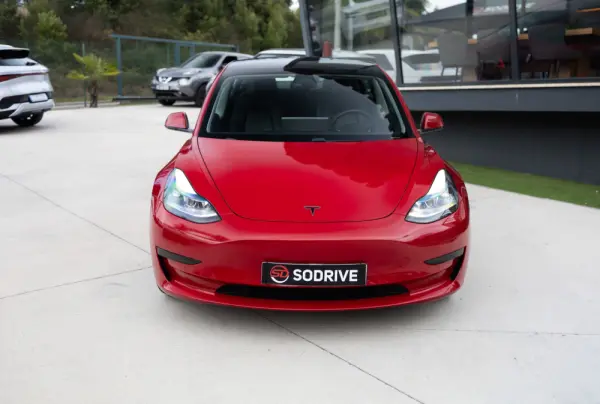 Tesla Model 3 Standard Range Plus RWD 3