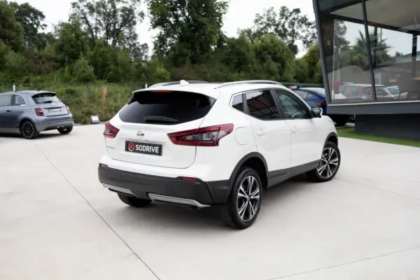 Nissan Qashqai 1.5 dCi N-Connecta DCT 13