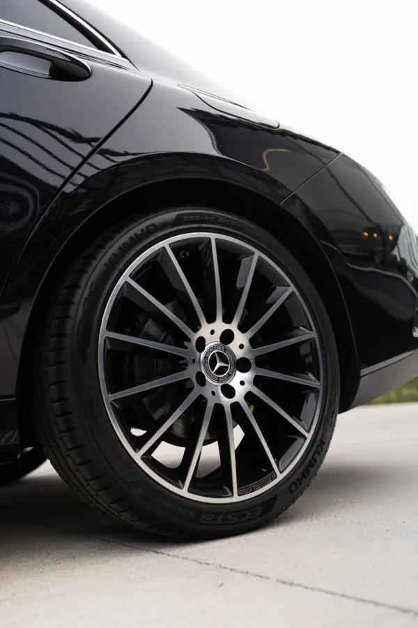 Mercedes-Benz CLA 220 d AMG Line Aut. 17