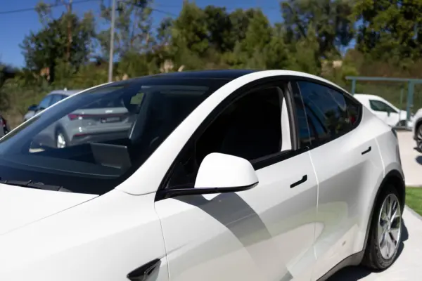 Tesla Model Y Standard 16