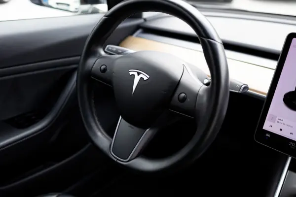 Tesla Model 3 Standard RWD Plus 7