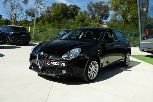 Alfa Romeo Giulietta 1.6 JTDM Exclusive J18 5