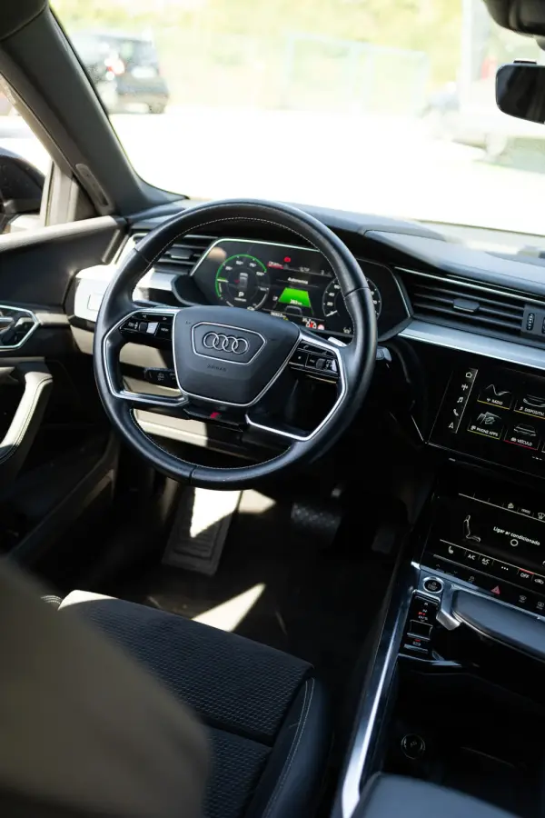 Audi e-tron Sportback 55 quattro S line 2