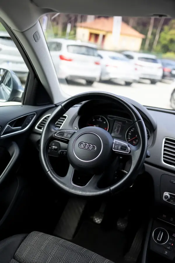 Audi Q3 2.0 TDI Sport 2
