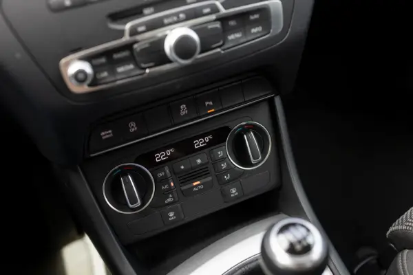 Audi Q3 2.0 TDI Sport 19