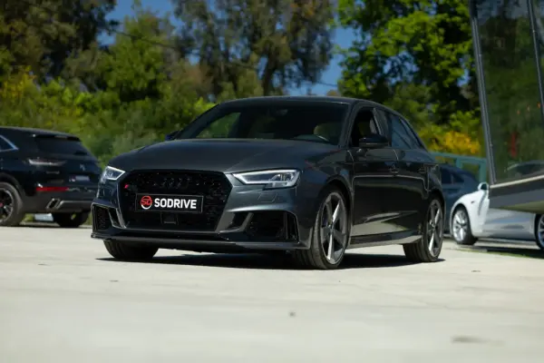 Audi RS3 Sportback TFSI quattro S tronic 3
