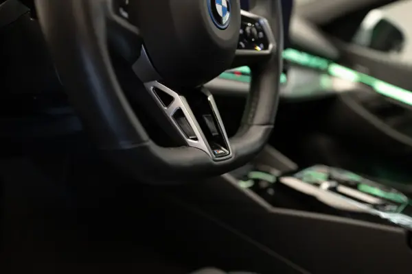 BMW 530 e Pack Desportivo M 9