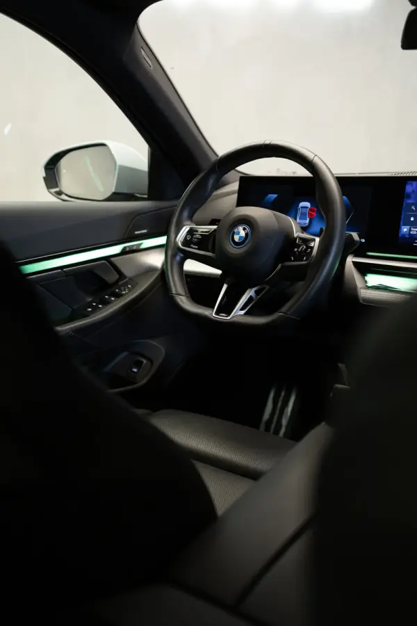 BMW 530 e Pack Desportivo M 19