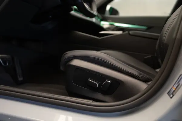 BMW 530 e Pack Desportivo M 42