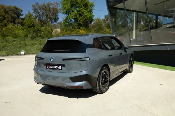 BMW iX xDrive 40 Pack Desportivo 38