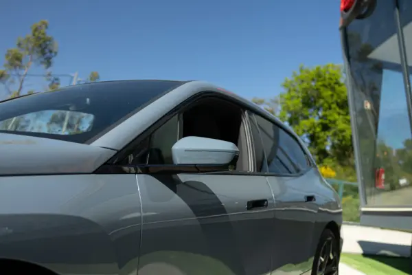 BMW iX xDrive 40 Pack Desportivo 48