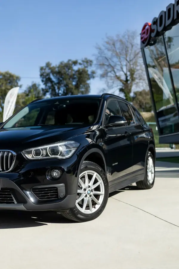 BMW X1 16 d sDrive Advantage 8