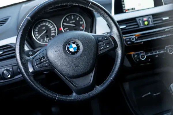 BMW X1 16 d sDrive Advantage 25
