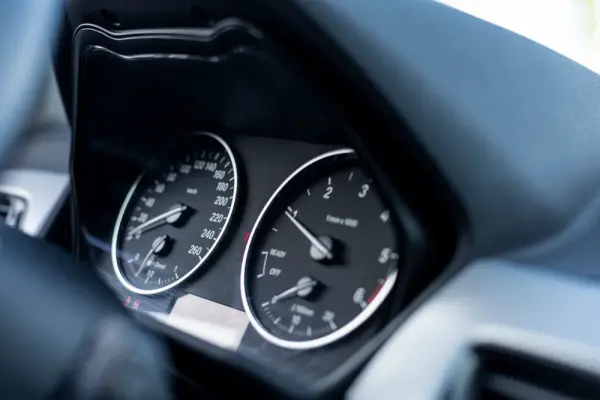 BMW X1 16 d sDrive Advantage 29