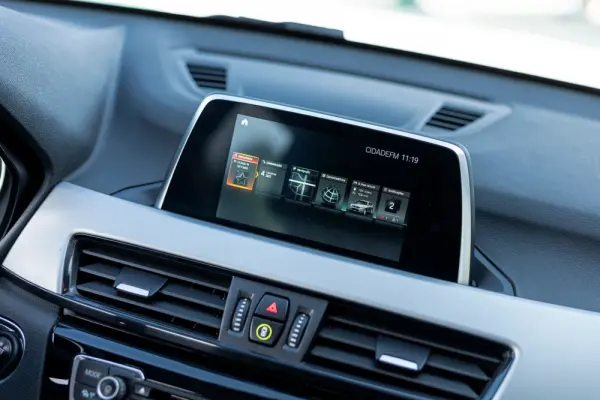 BMW X1 16 d sDrive Advantage 34