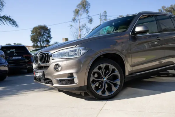 BMW X5 40e xDrive 7