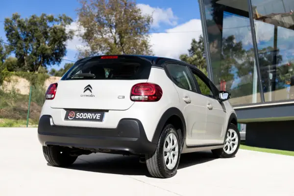 Citroen C3 1.5 BlueHDi Shine Pack 4