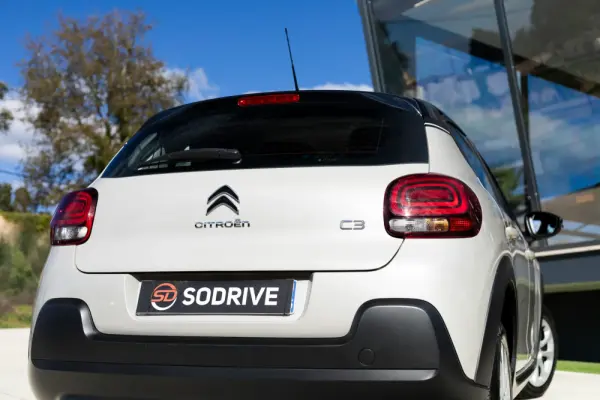 Citroen C3 1.5 BlueHDi Shine Pack 23