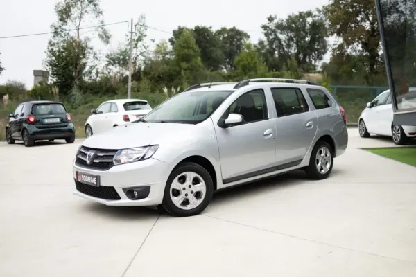 Dacia Logan MCV 1.5 dCi Stepway 6