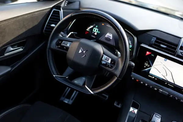 DS DS7 Crossback E-Tense Performance Line+ EAT8 8